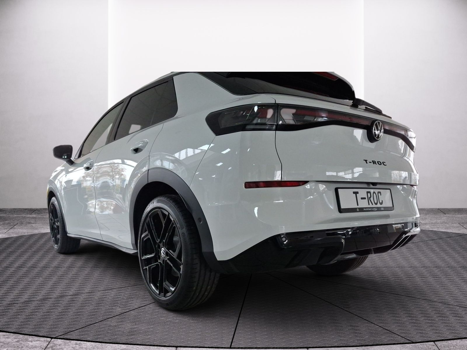 Volkswagen T-Roc R-Line 1.5 eTSI DSG Matrix Black Style foto 5