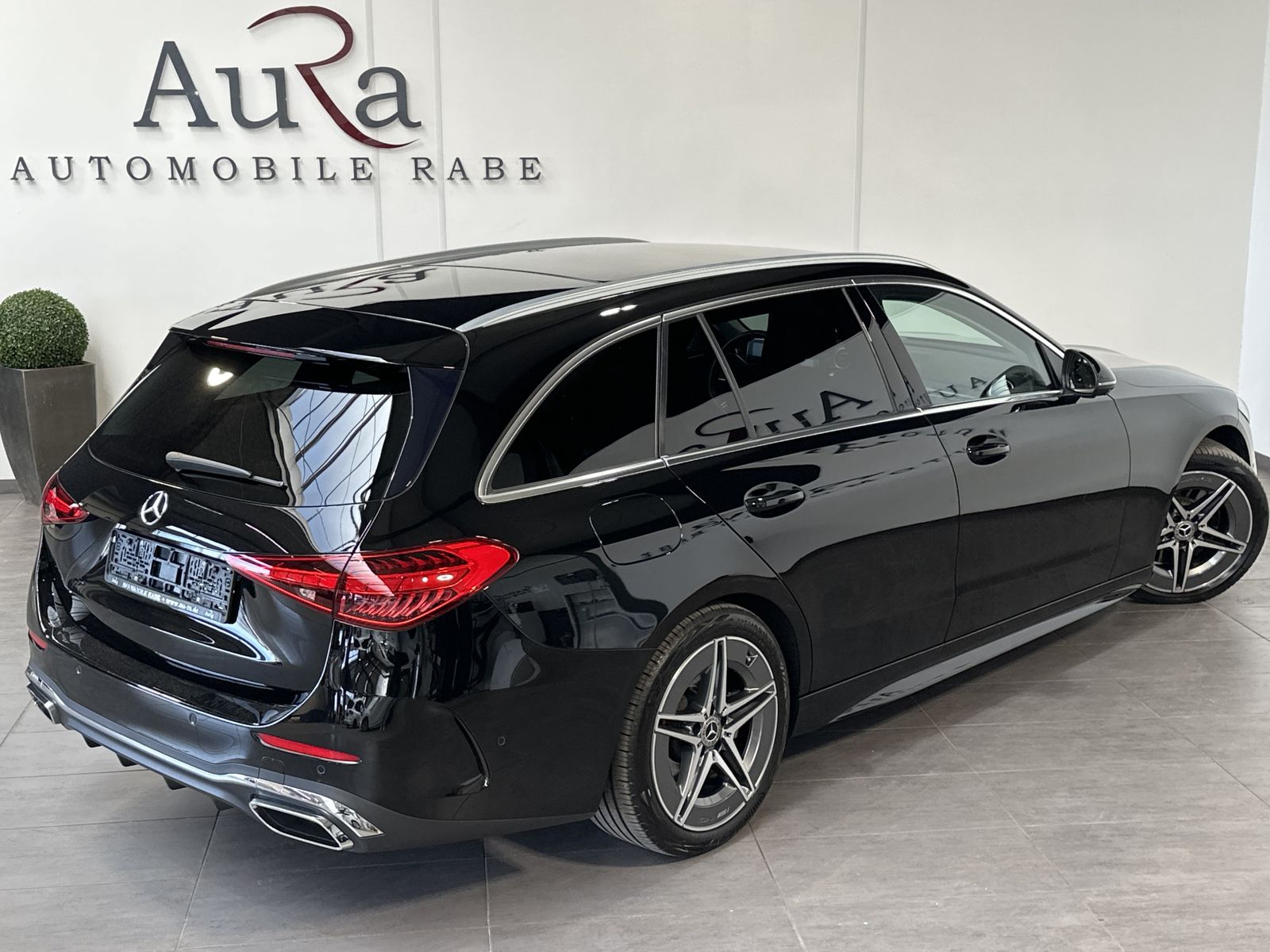 Fahrzeugabbildung Mercedes-Benz C 200d T AMG-Line NAV+LED+360°+V-COCKPIT+CARPLAY