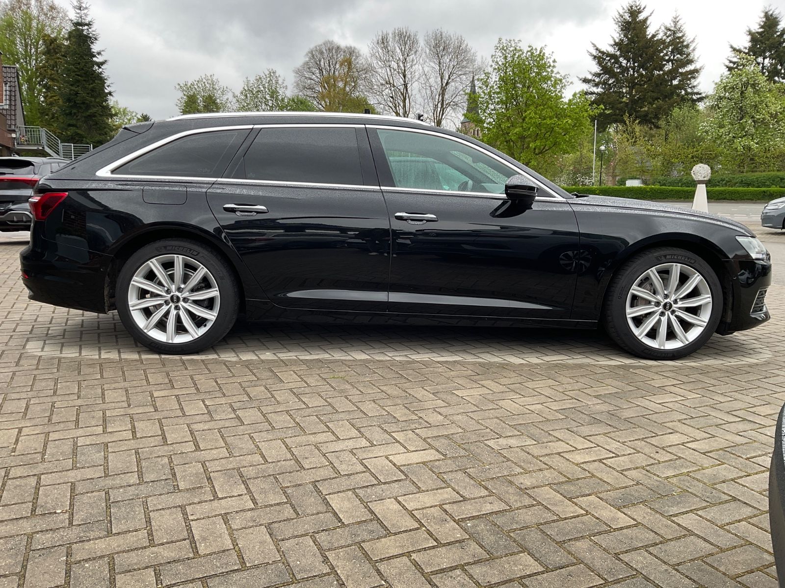 Fahrzeugabbildung Audi A6 40 TDI S tronic sport,Panorama,Kamera,Navi,