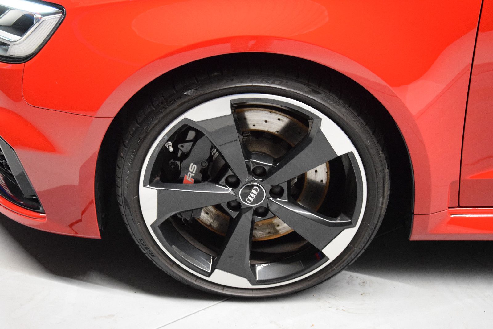 Fahrzeugabbildung Audi RS3 Sportback 2.5 TFSI quattro Pano Schale B&O