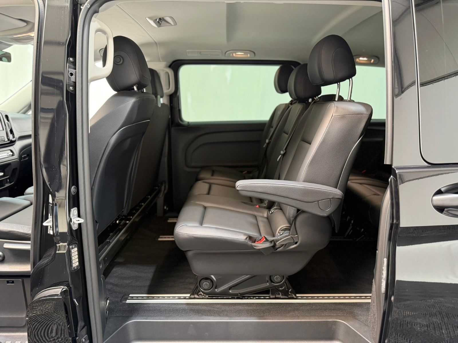 Fahrzeugabbildung Mercedes-Benz Vito Tourer 116 CDI RWD SELECT lang