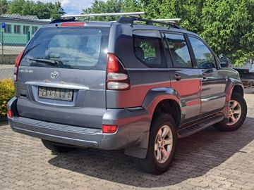 Toyota Land Cruiser - 4