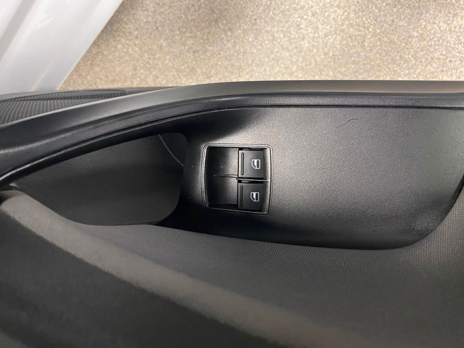 Fahrzeugabbildung SEAT Ibiza 1.0 TSI Style+Checkheft+Freisprech+Tempoma