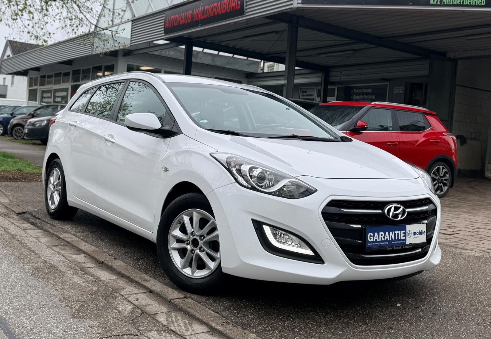 Hyundai i30 cw 1.6i blue Passion/Sehr gepflegt/Garantie