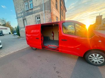 Opel Vivaro - 7