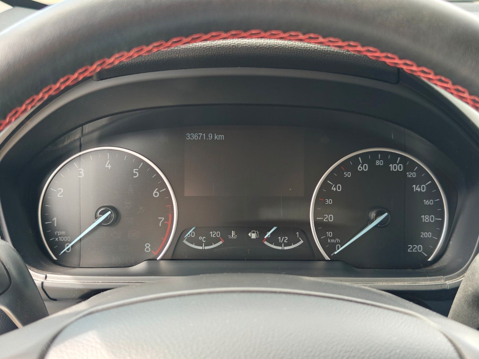 Fahrzeugabbildung Ford EcoSport ST-Line - PDC, SHZ, Lenkradhz -
