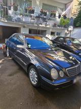 Mercedes-Benz Mercedes E240 Kein Rost - gebrauchte Mercedes-Benz E 240 aus dem Jahr 2001