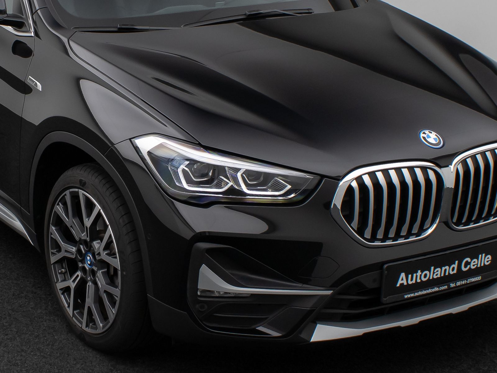 Fahrzeugabbildung BMW X1 xD25e xLine Kamera HUD DAB H/K Komfort Sport