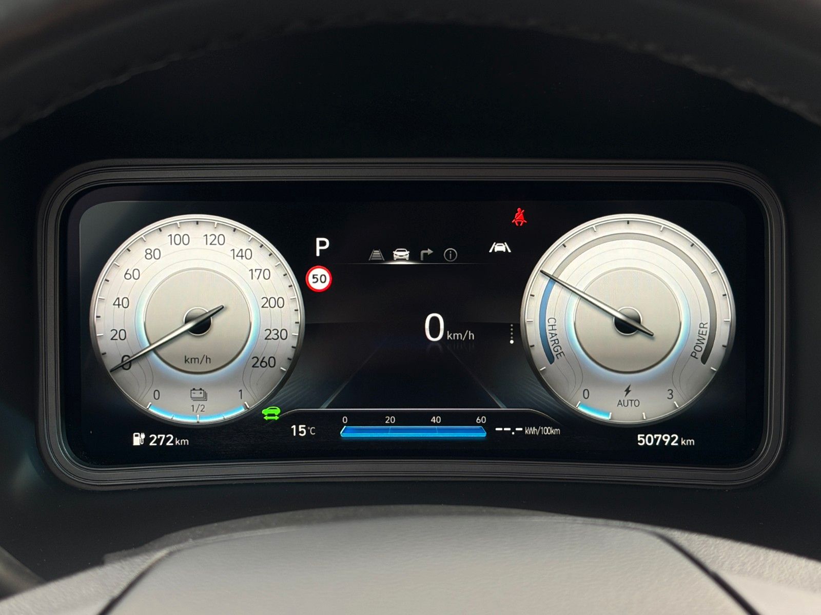Fahrzeugabbildung Hyundai Kona E Trend 2WD Kamera Schiebedach ACC HuD LHZ