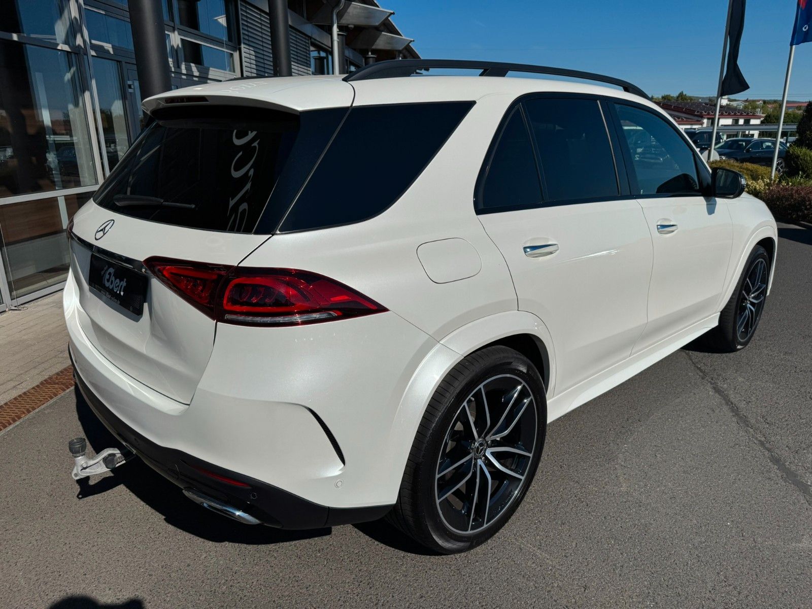 Fahrzeugabbildung Mercedes-Benz GLE 450 4M AMG+Distr+Pano+Night