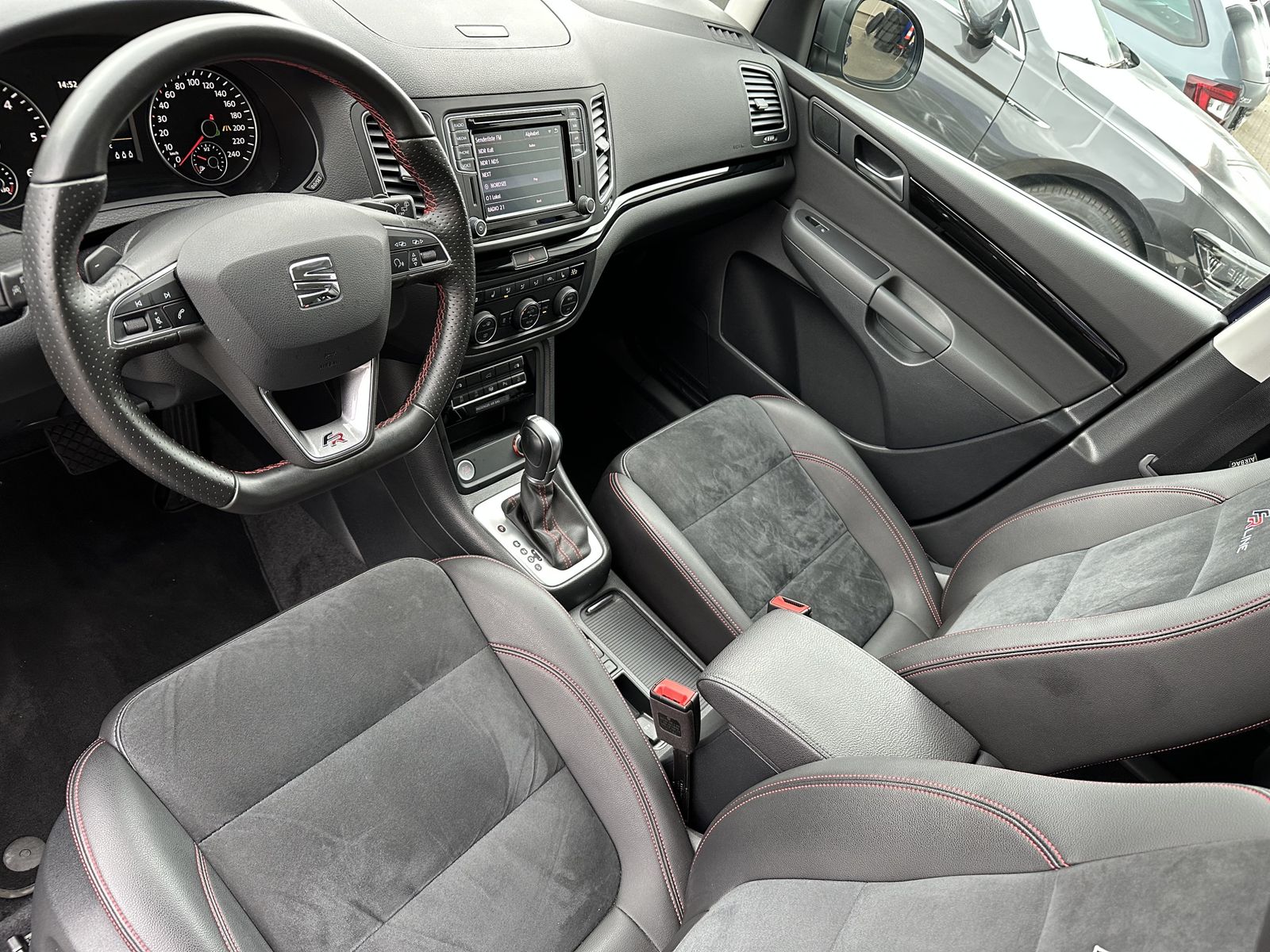 Fahrzeugabbildung SEAT Alhambra 2.0 TDI DSG 4D FR-LINE NAV+XEN+ACC+18ZO