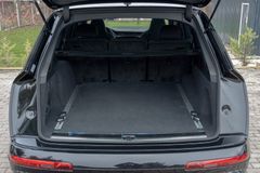 Audi Q7 – 26 / 28