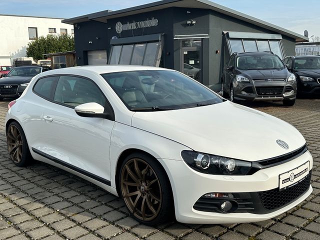 Volkswagen Scirocco 2.0 TSI DSG *LEDER*XENON*19ZOLL*TIEFER*