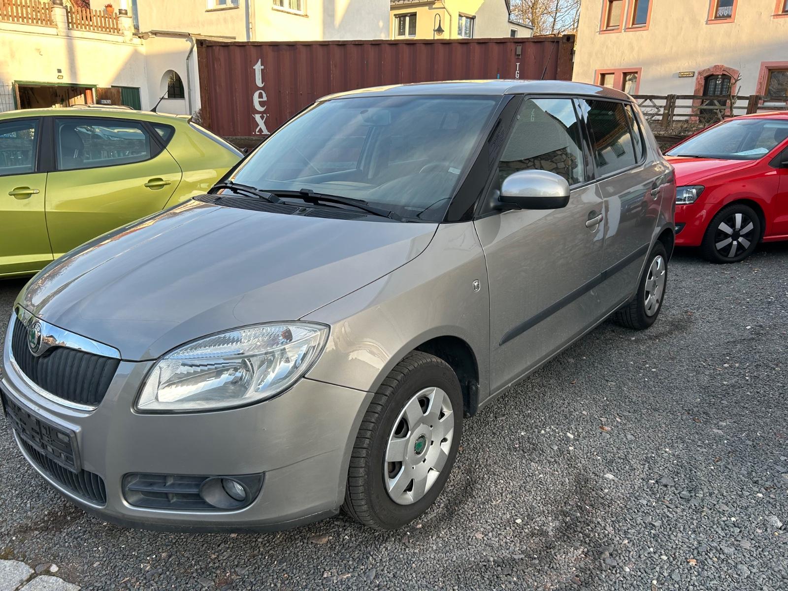 Skoda Fabia 1.2l*Mod.11*1.Hd.Klima*121Tkm*Tüv2/28*
