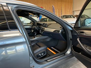 BMW 530 d xDrive Sport Line *LED*Pano*