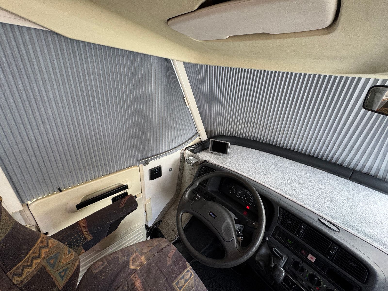 Fahrzeugabbildung HYMER / ERIBA / HYMERCAR B 574 MF HUBBETT SAT TV KLIMA KAMERA MARKISE 1H