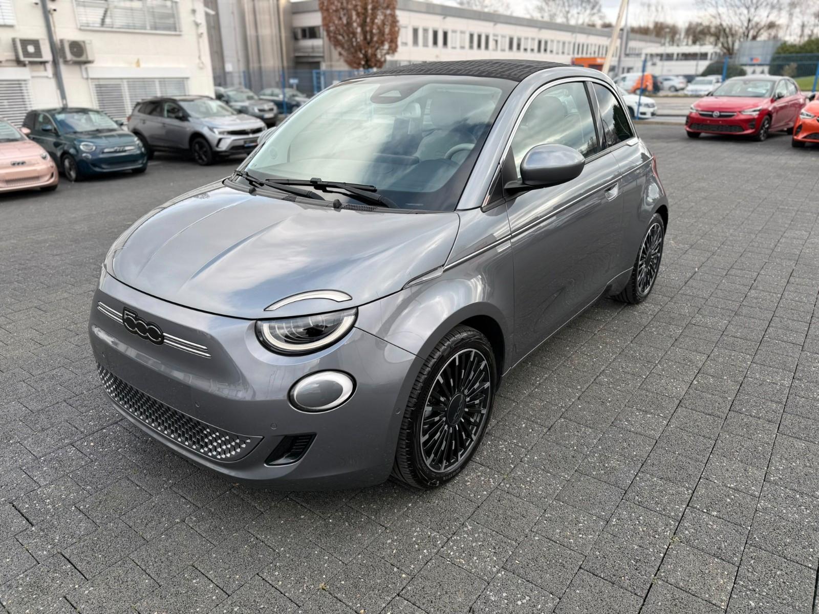 Fiat 500e Cabrio la Prima by Bocelli
