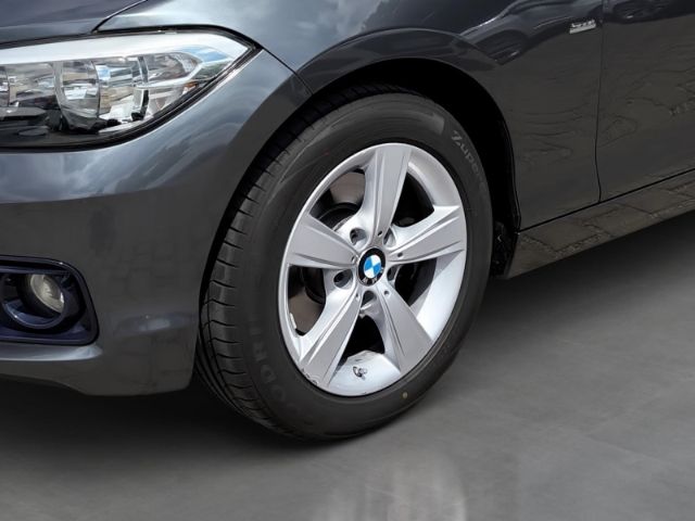 Fahrzeugabbildung BMW 120 i Sport Line Sport Navi Klimaautom Fahrerpro