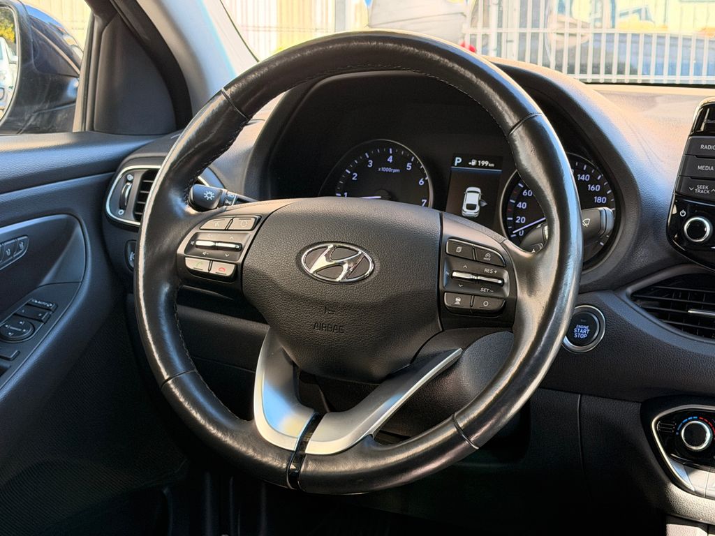 Hyundai i30 Fastback Premium TOP AUSSTATTUNG