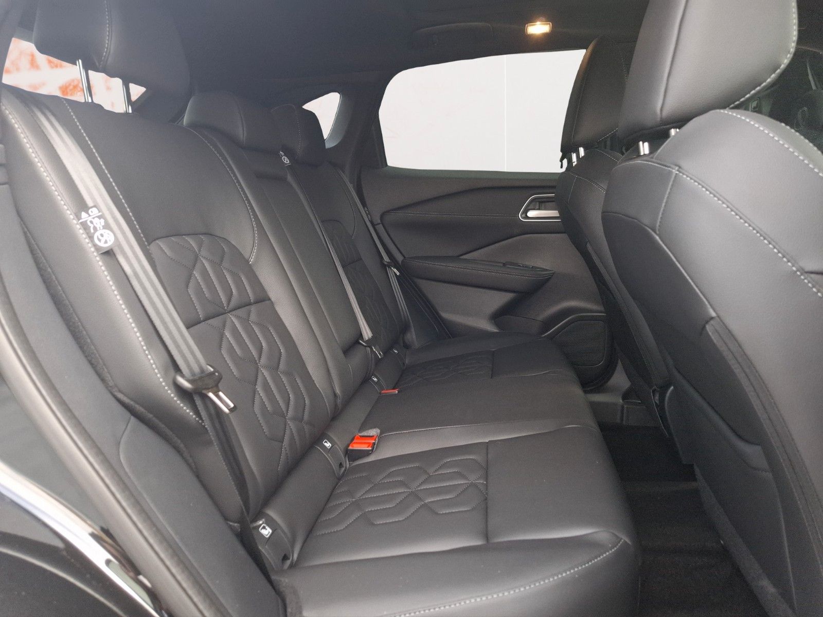 Fahrzeugabbildung Nissan Qashqai Tekna! 360° ! Head-Up ! Panorama ! Leder