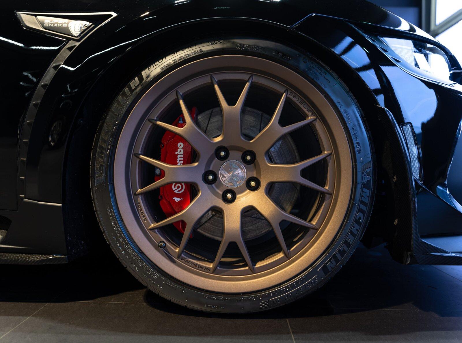 Ford SHELBY Supersnake 5.0l V8 830+HP Dynamic Perfor.