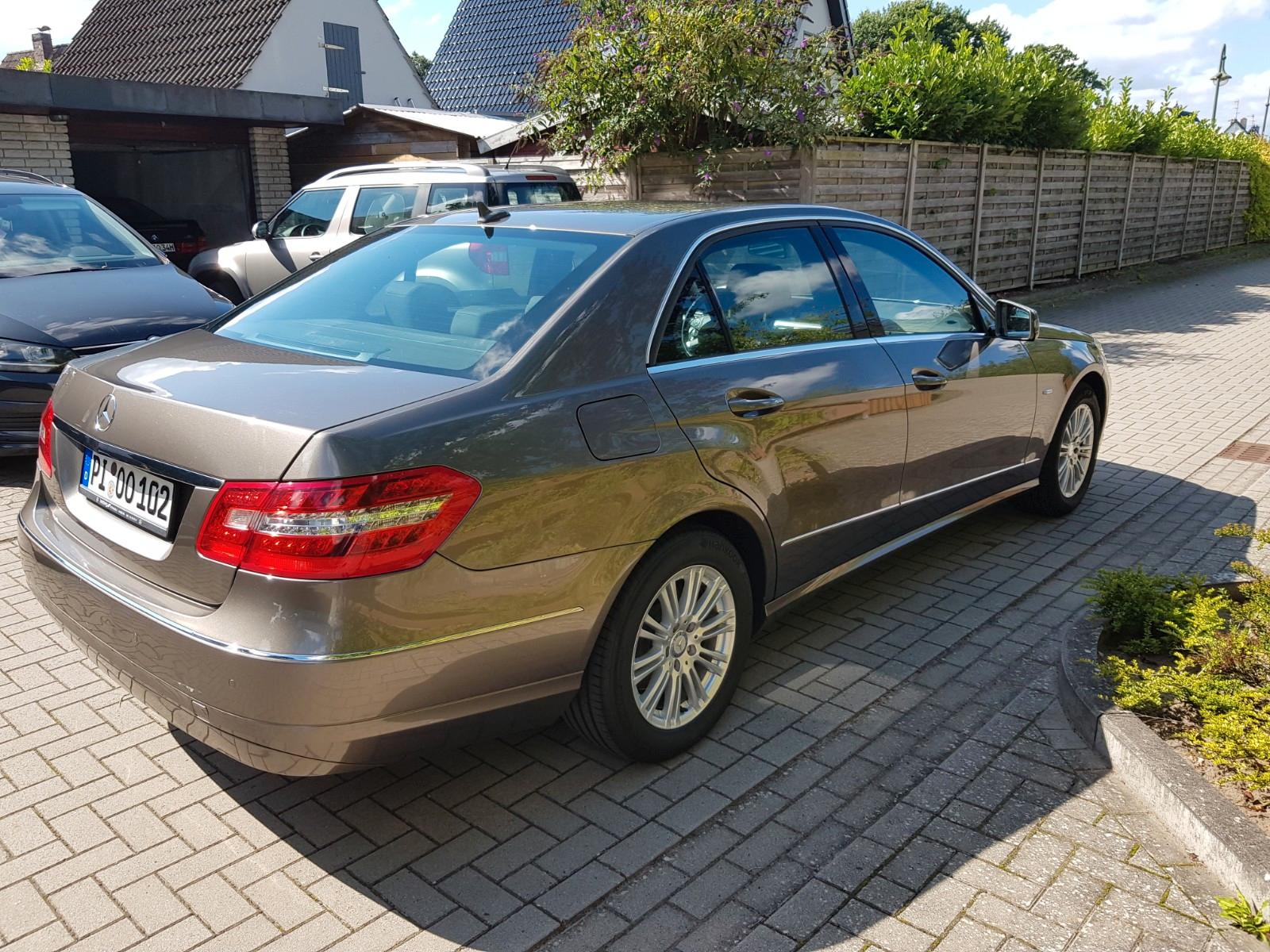 Mercedes-Benz E 220 CDI BlueEFF ELEGANCE  Top Zustand