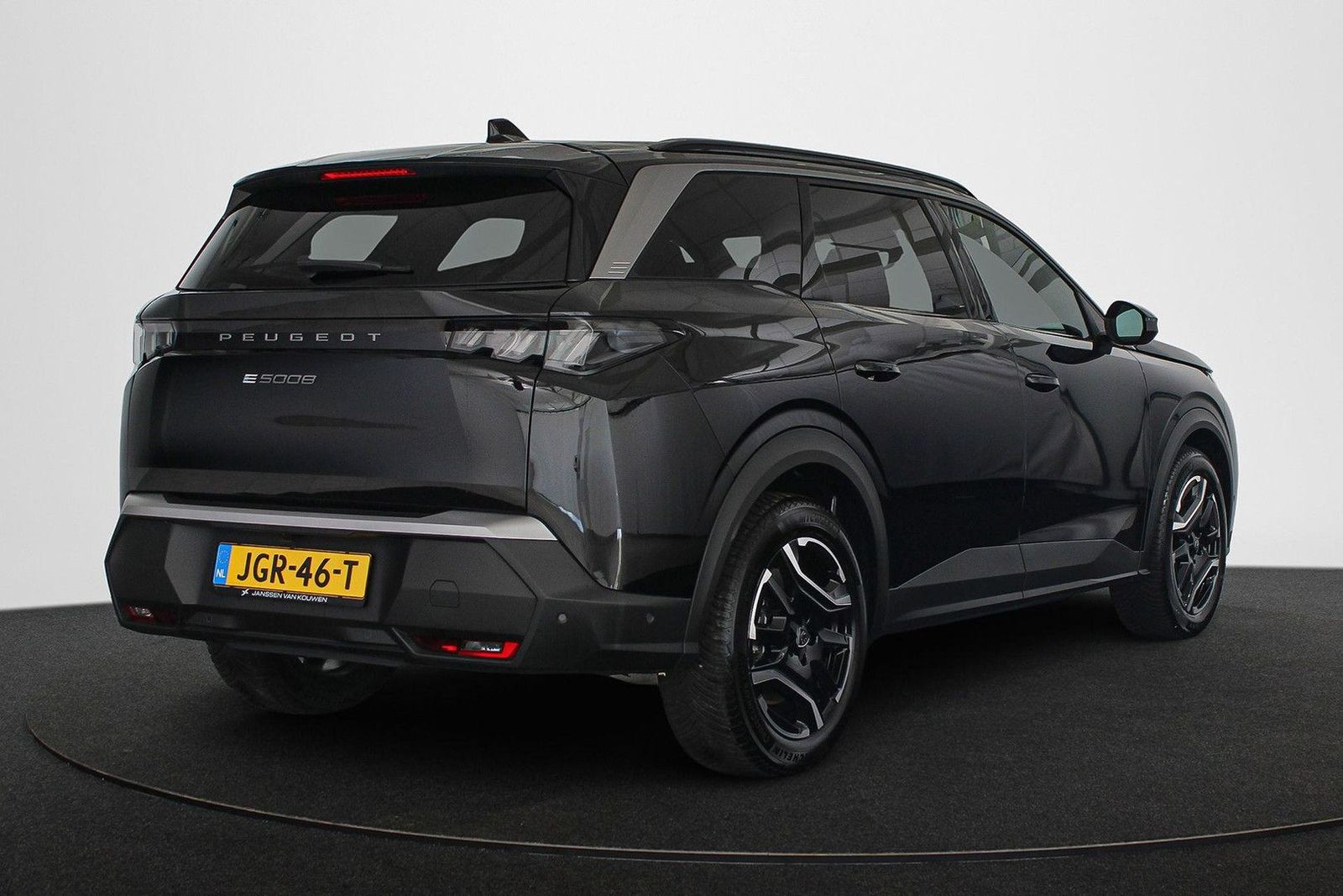 Peugeot e-5008 Allure Avantage 73 kWh 7p imagem 3