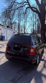 Kia Carens Automatik 2008 - Kia Carens aus 2008