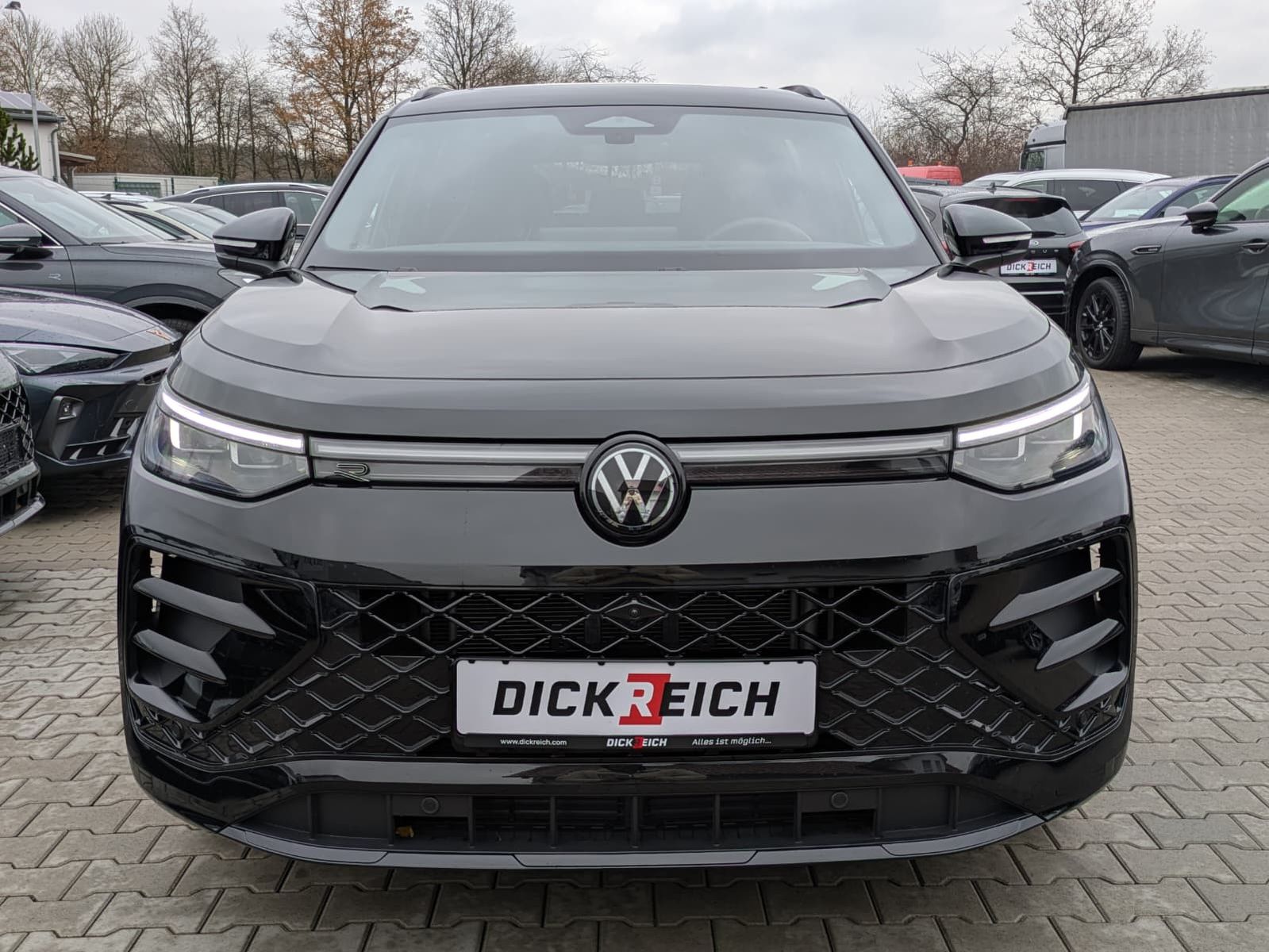 Fahrzeugabbildung Volkswagen Tayron 2.0 TDI 4M R-Line BLACK*7Si*MATRIX*PANO