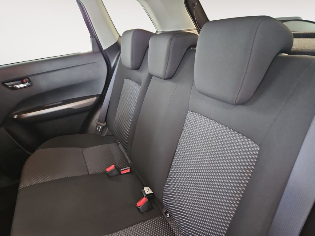 Fahrzeugabbildung Suzuki Vitara 1.4 Mild Hybrid Allrad Comfort Navi LED