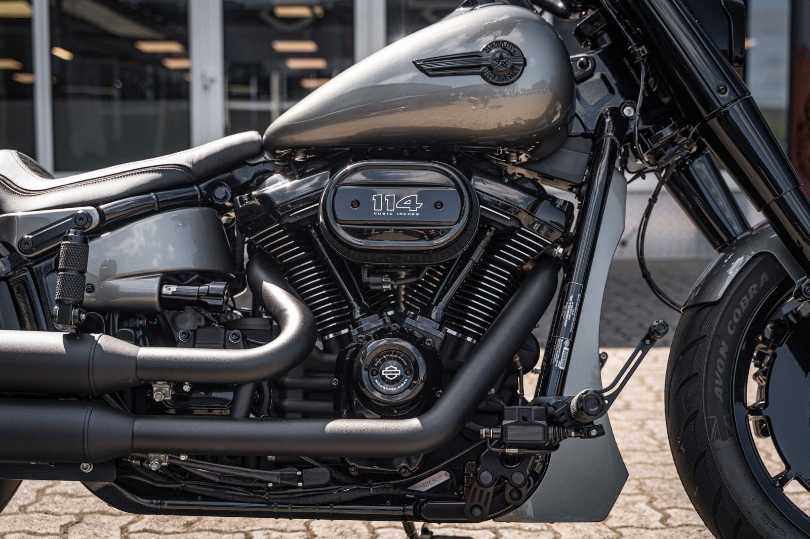 Fahrzeugabbildung Harley-Davidson DARK FAT BOY FLFBS 114 MY24 - ÖHLINS PORSCHE J&H