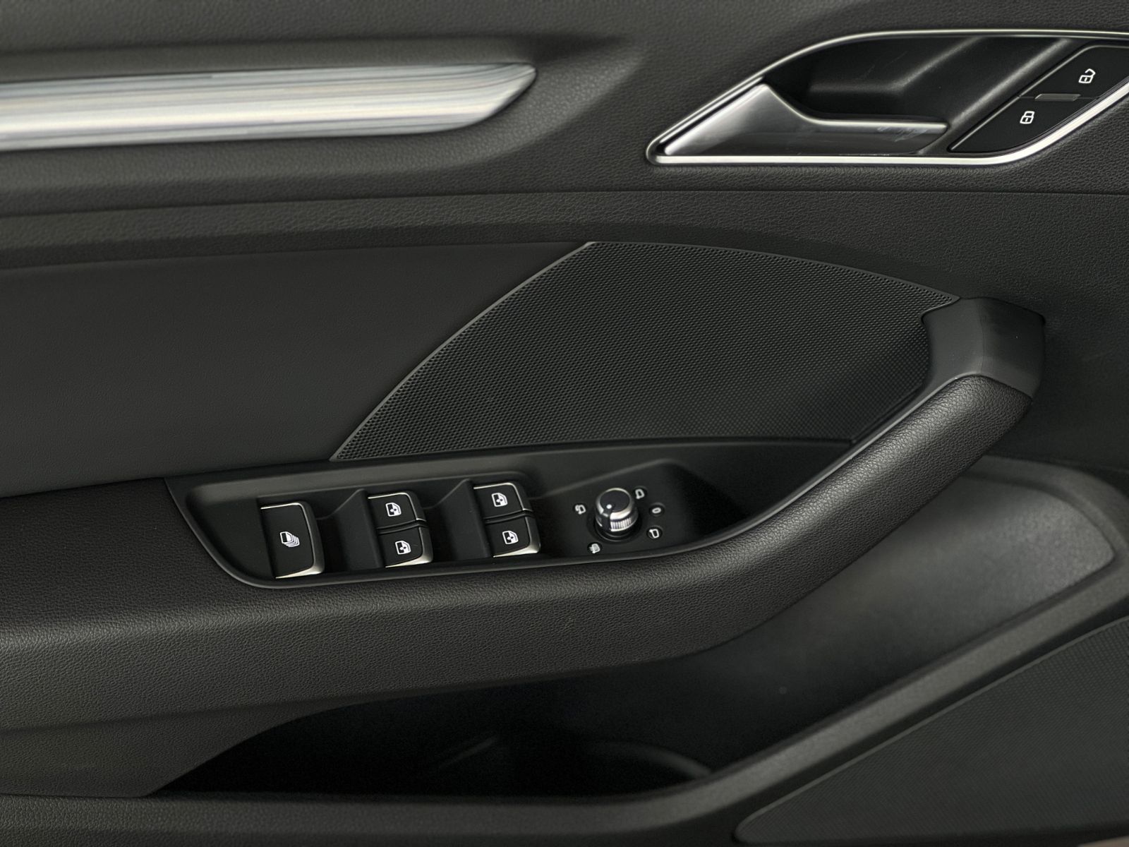 Fahrzeugabbildung Audi A3 Cabriolet  design 35 TFSI S tronic NAVI GRA S