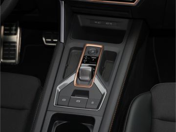 Cupra Leon Sportstourer 1.5 eTSI DSG Kamera Voll LED