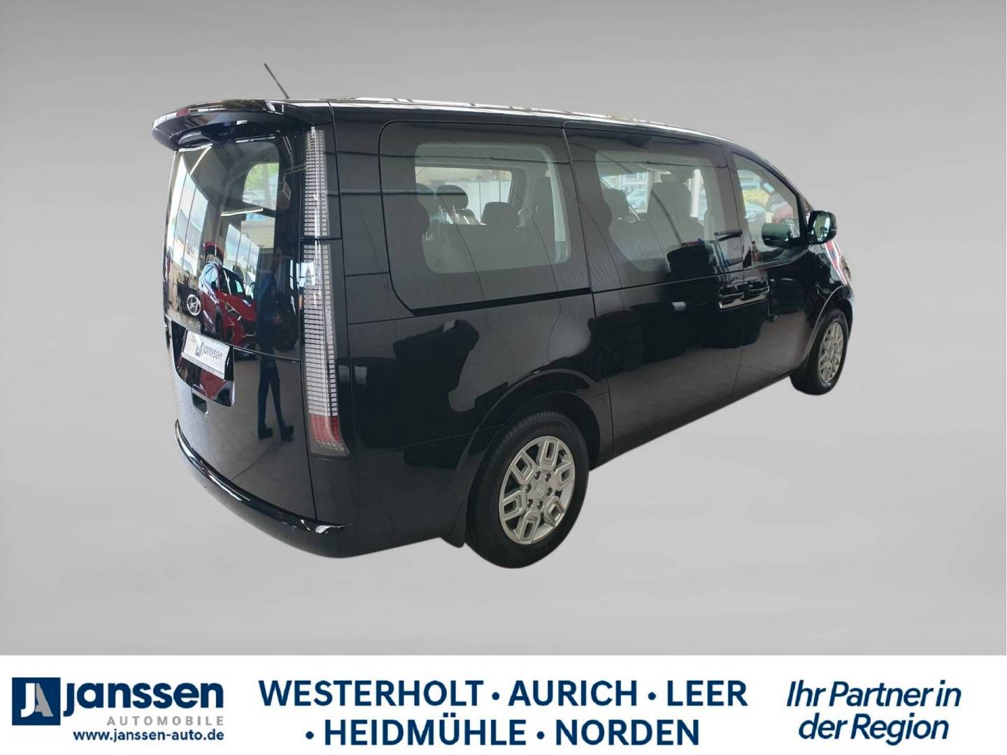 Fahrzeugabbildung Hyundai STARIA 9-Sitzer (MJ23) 2.2 CRDi 8 A/T 2WD (177PS