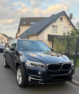 BMW X5 xDrive30d - - BMW X5 in Köln