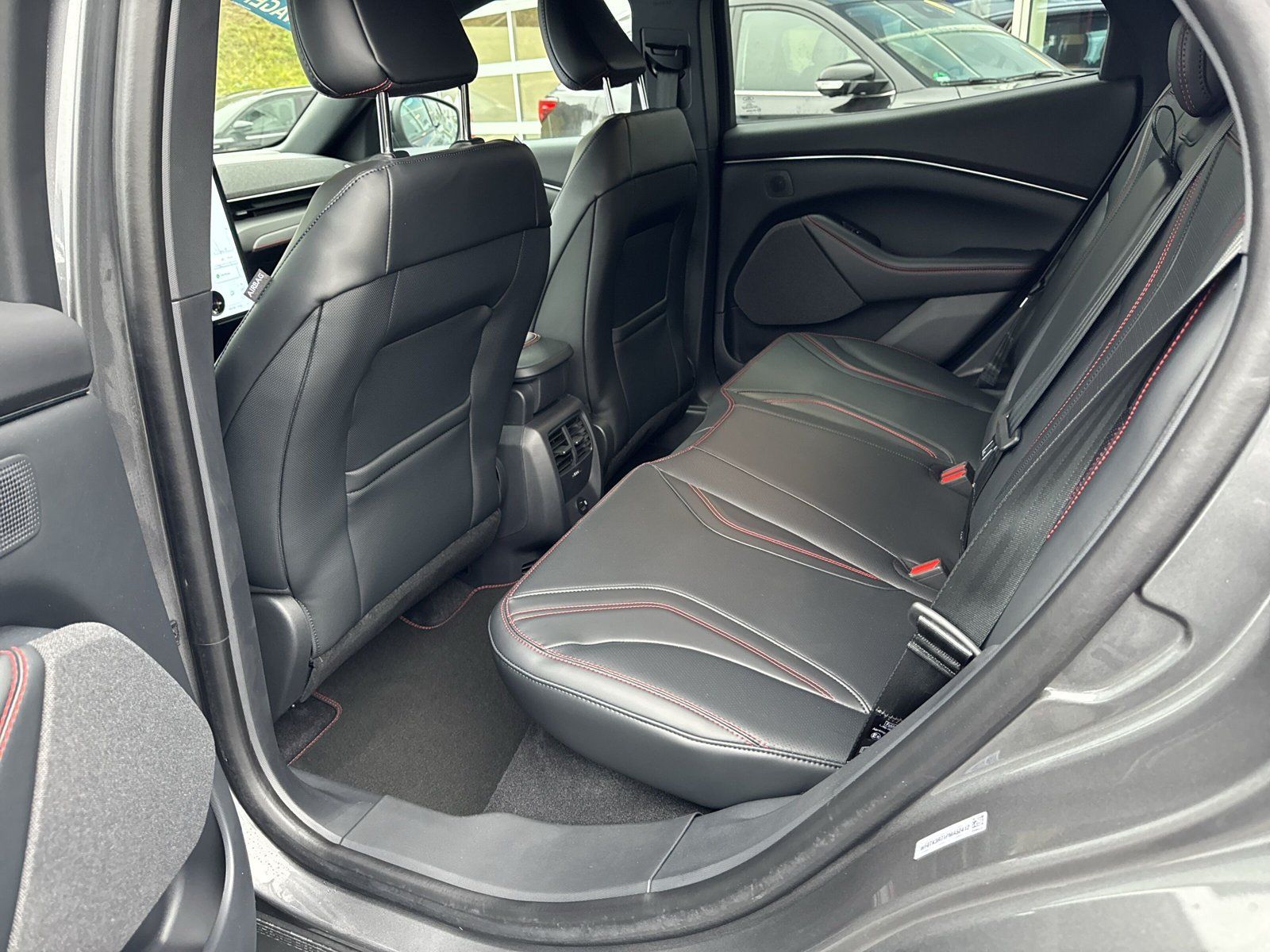 Fahrzeugabbildung Ford Mustang Mach-E #99kWh Premium