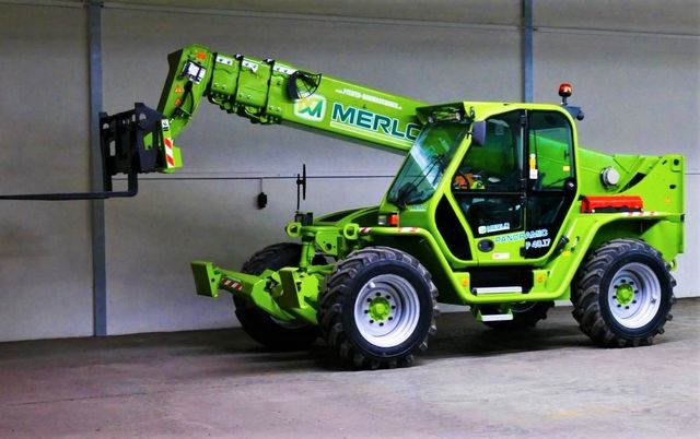 Merlo P 40.17 PANORAMIC - 4x4x4 - 17m / 4t. ** 40 km/h