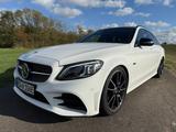 Mercedes-Benz C300de AMG  Night LED Pano DAB StHz Kamera Sound - Hybrid (Diesel/Elektro): Alcantara, Kombi