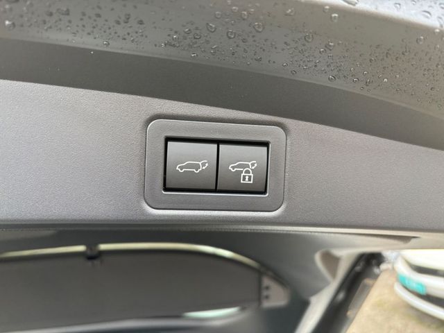 Corolla 2.0 Hybrid TS Teamplayer