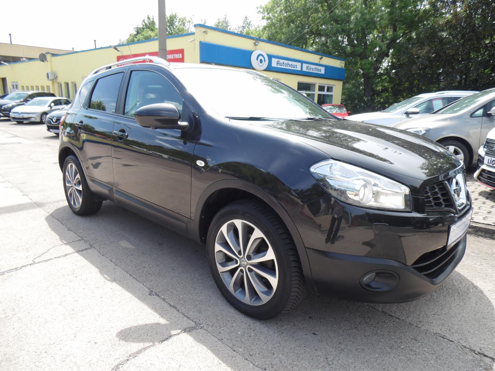 Nissan Qashqai Tekna 4X4/Automatik/Kam./AHK/Pano/Leder
