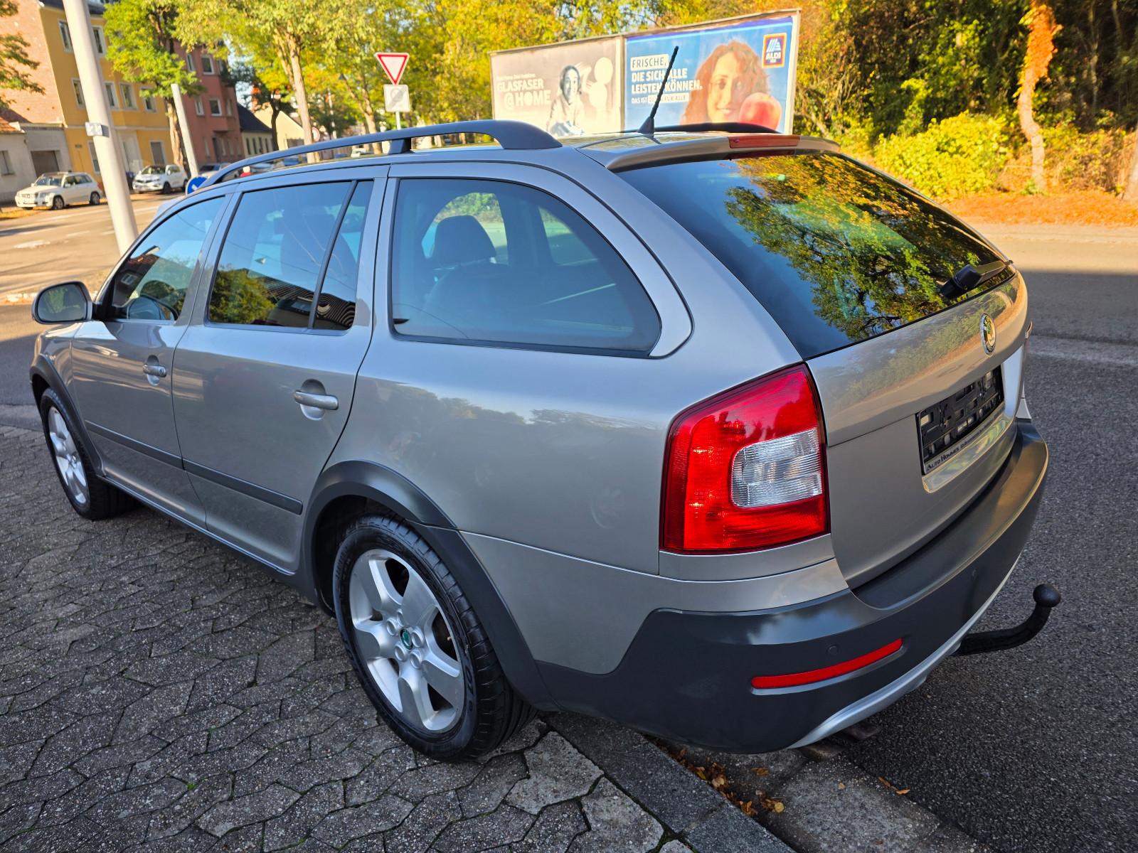 Skoda Octavia 2011 — photo 8