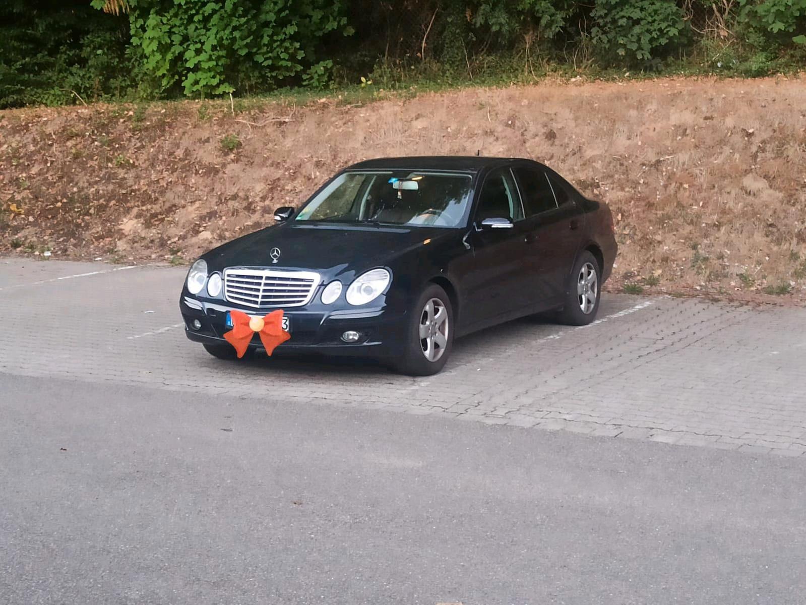 Mercedes-Benz E 200