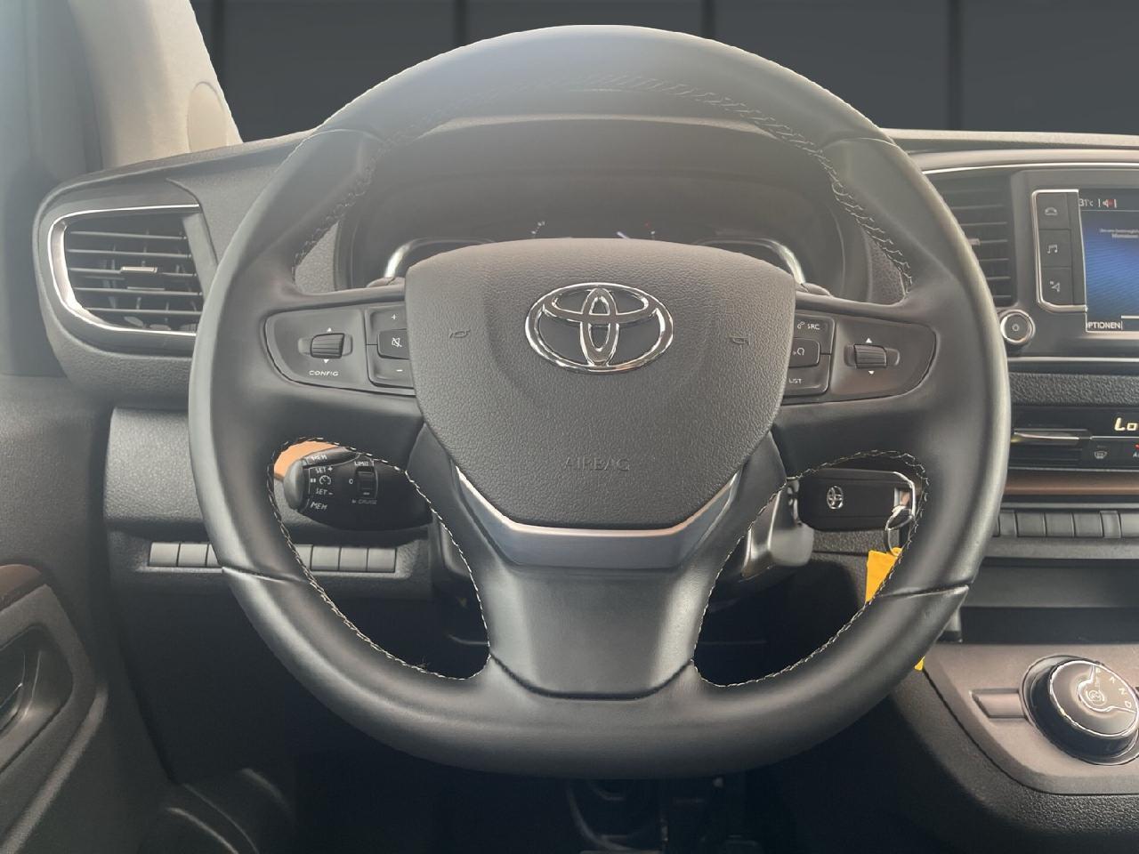 Toyota Proace Verso L2 Team Deutschland
