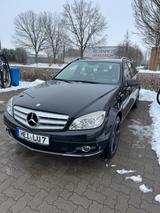 Mercedes-Benz zu verkaufen - Mercedes-Benz 220 aus 2009