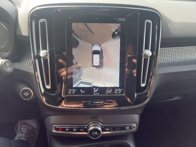 Volvo XC40 R Design Recharge Plug-In Hybrid 2WD