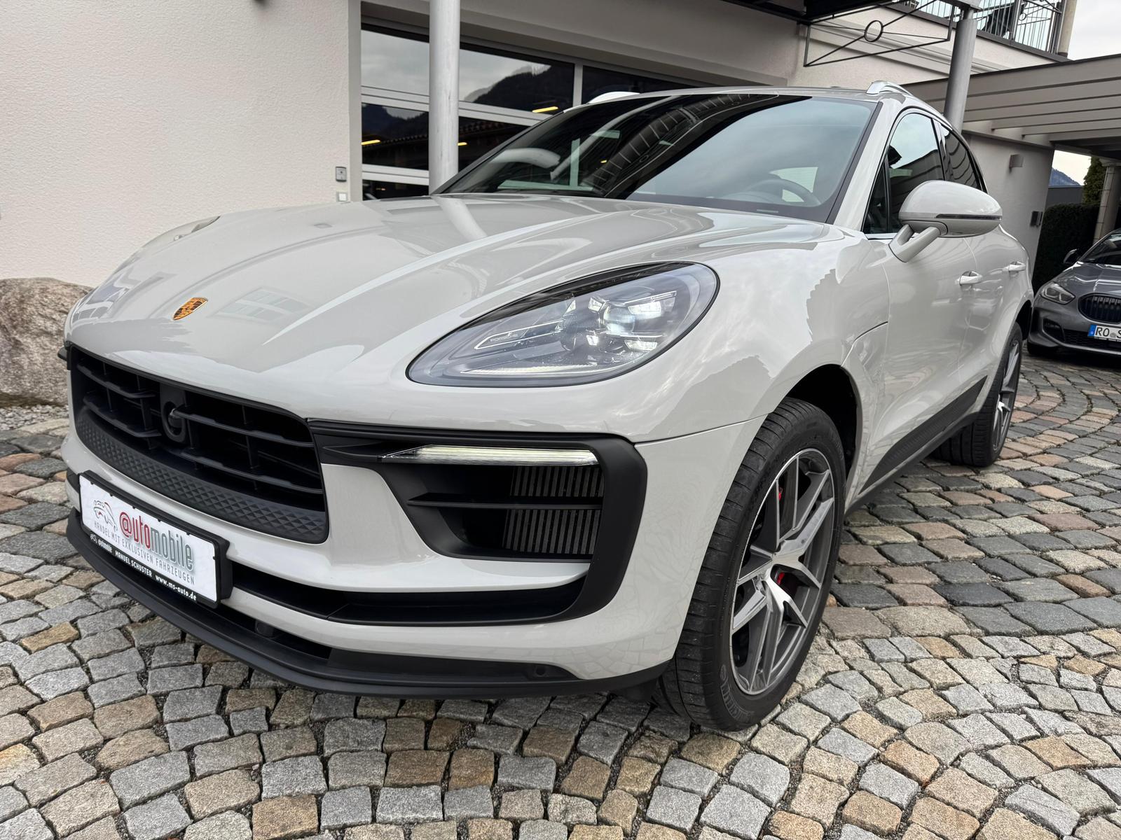 Porsche Macan S|SportSitze|Panorama|AHK|ACC|Kamera|20"