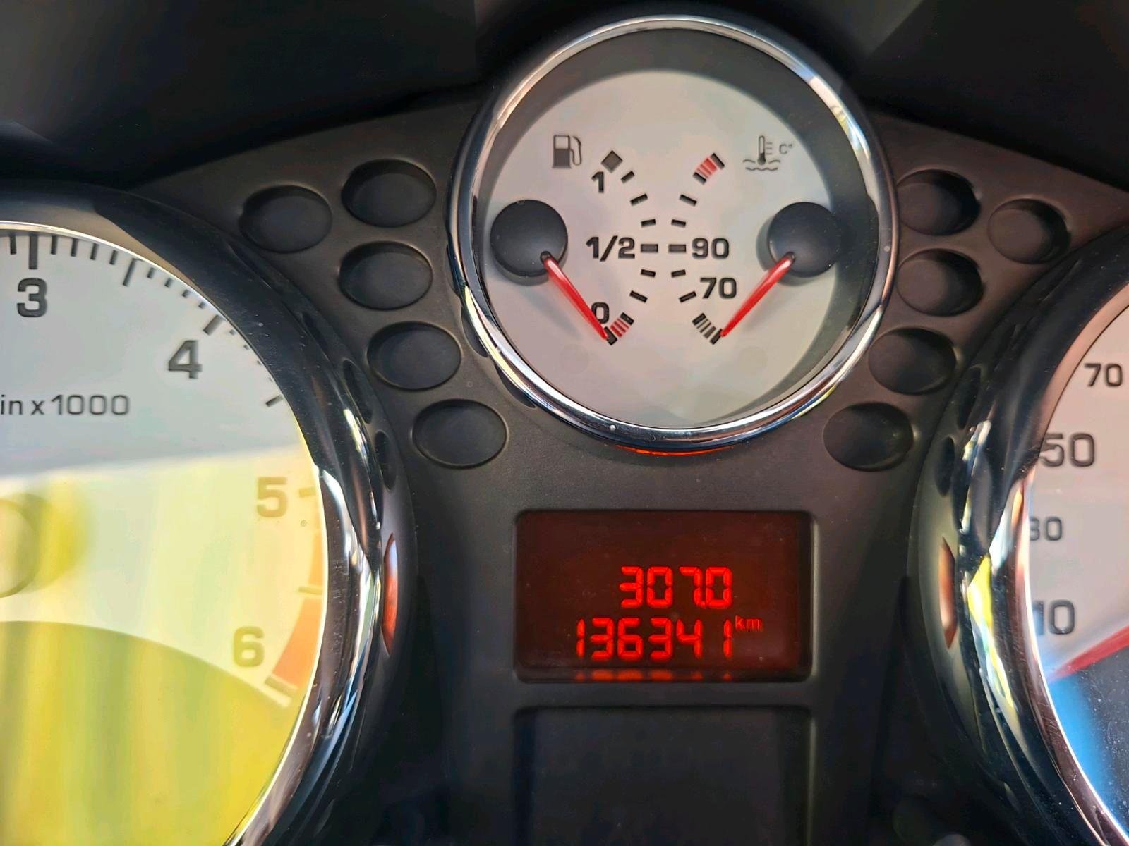 Peugeot 207 2012 — photo 5