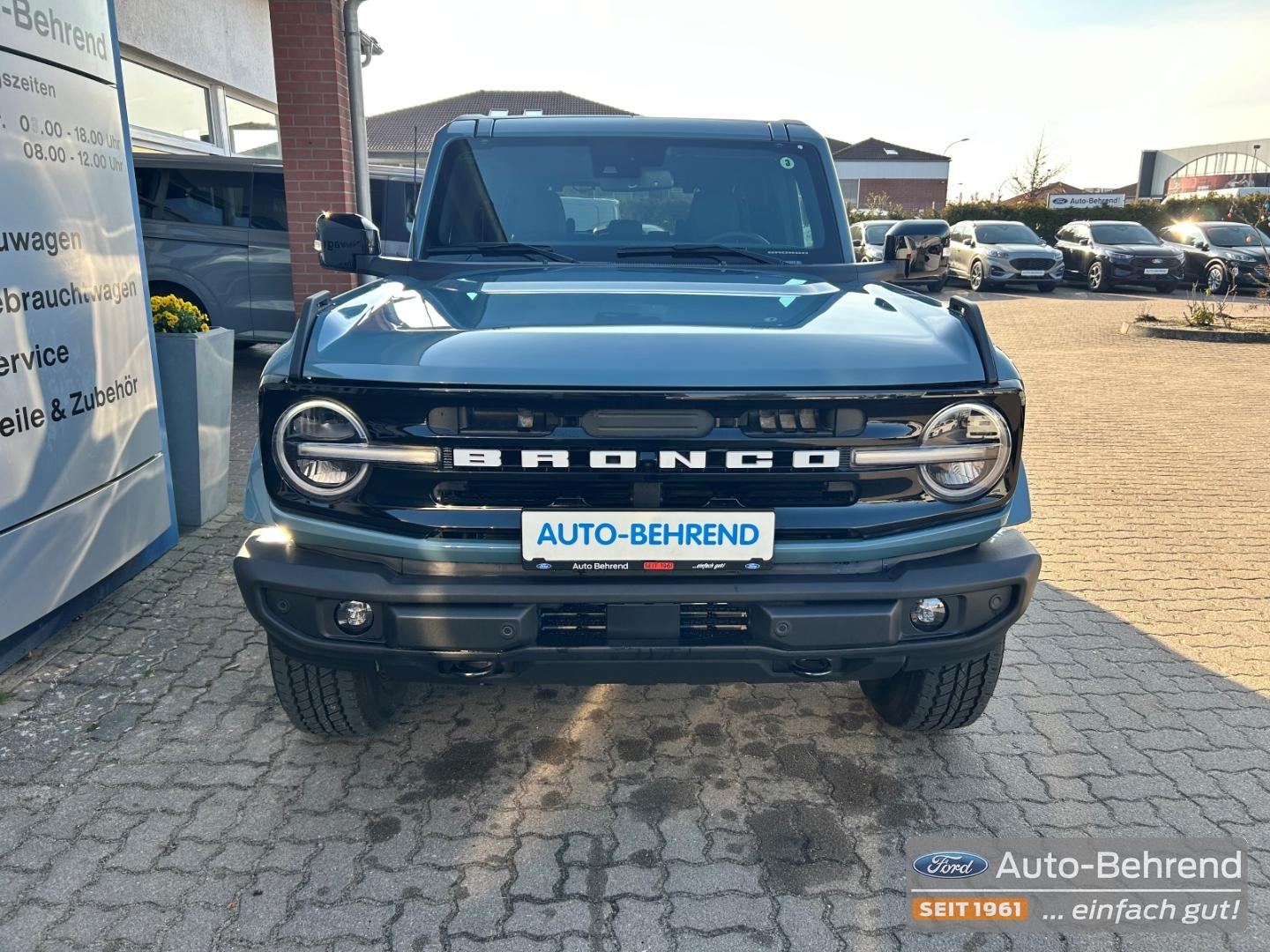 Ford Bronco Outer Banks 4x4