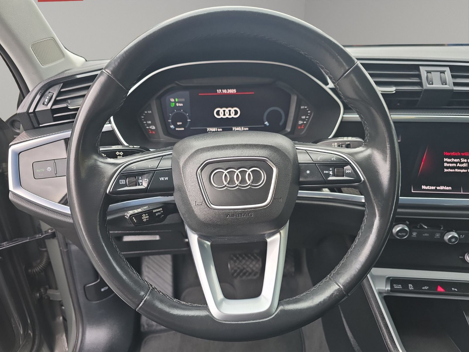 Fahrzeugabbildung Audi Q3 Sportback 45 TFSI e basis(EURO6d)