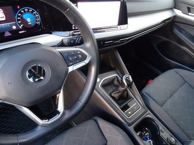 Golf 1. 5 TSI Life - Navi / Standheizung